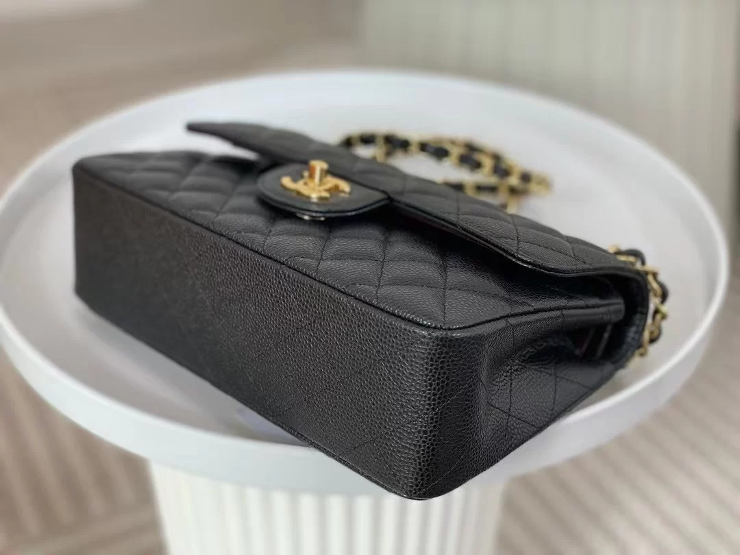 b1e02e73aaaae1d1630850568f5c8d9